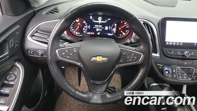 Chevrolet Malibu 1.3 Turbo Premier 2019 — фото 14