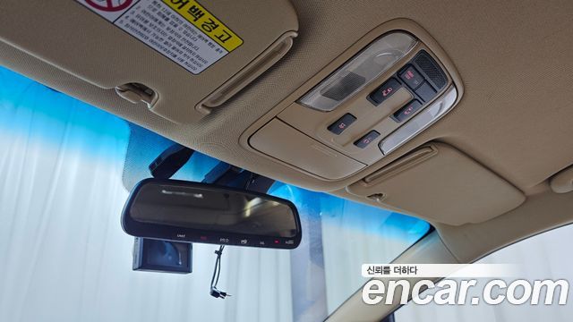 Kia Carnival 9-Seater Hi-Limousine Prestige 2019 — фото 18