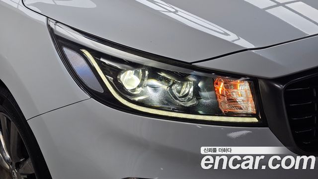 Kia Carnival 9-Seater Hi-Limousine Prestige 2019 — фото 22