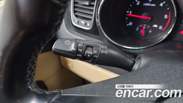 Kia Carnival 9-Seater Hi-Limousine Prestige 2019 — фото 28