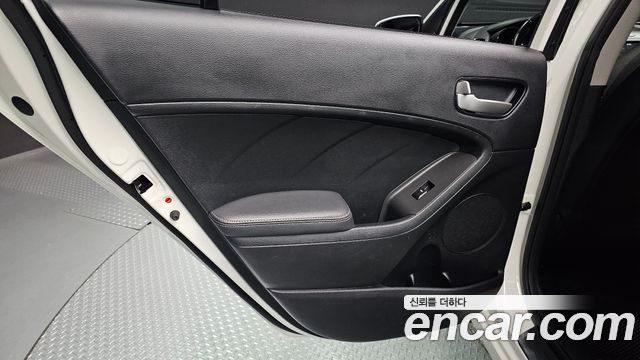 Kia K3 Trendy Style 2018 — фото 25