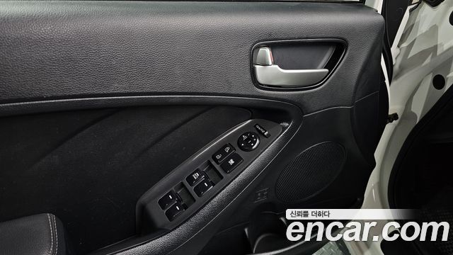 Kia K3 Trendy Style 2018 — фото 27