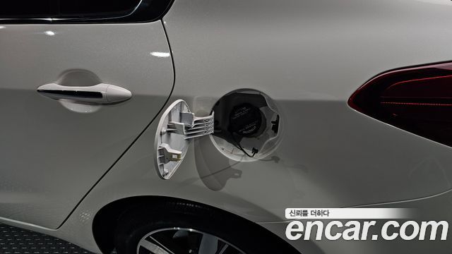 Kia K3 Trendy Style 2018 — фото 33