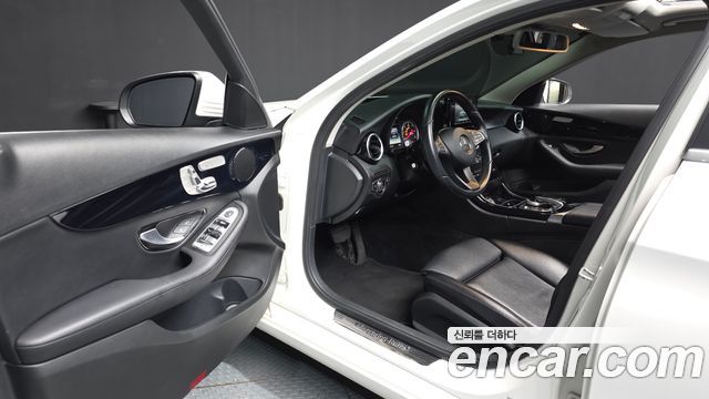 Mercedes-Benz C-Class (W205) C200 d 2016 — фото 10