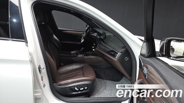 BMW 5 Series (G30) 530i M Sport Package Plus 2017 — фото 11
