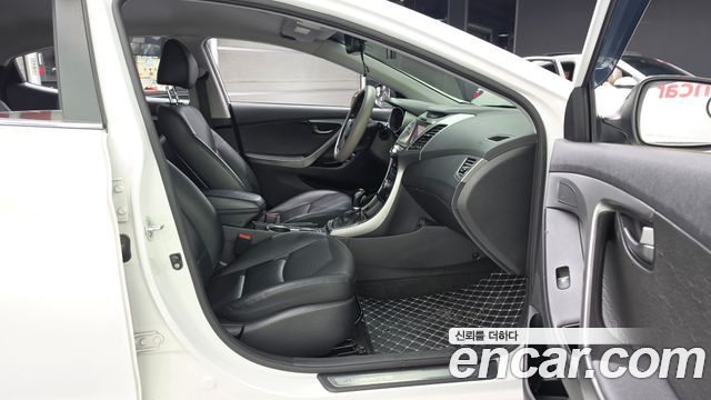 Hyundai Avante 1.6 GDi Modern Standard 2014 — фото 11