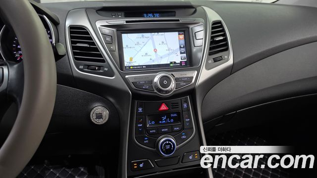 Hyundai Avante 1.6 GDi Modern Standard 2014 — фото 14