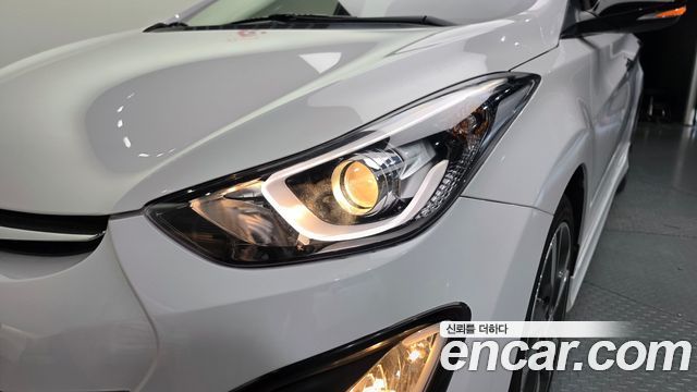 Hyundai Avante 1.6 GDi Modern Standard 2014 — фото 22