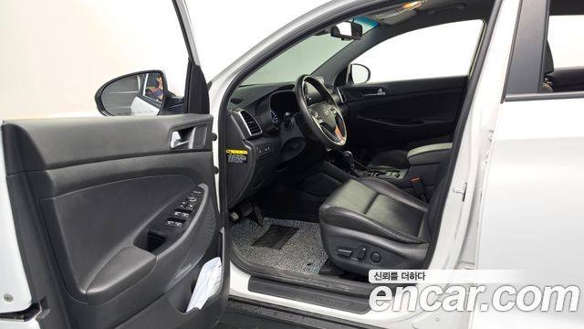 Hyundai Tucson Gasoline 1.6 turbo 2WD Premium 2019 — фото 10