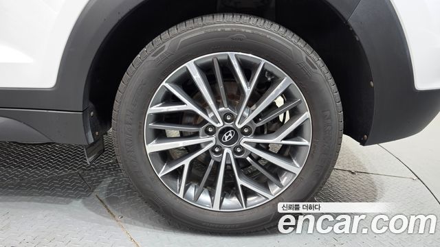 Hyundai Tucson Gasoline 1.6 turbo 2WD Premium 2019 — фото 21