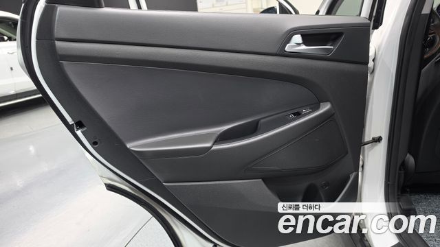 Hyundai Tucson Gasoline 1.6 turbo 2WD Premium 2019 — фото 25