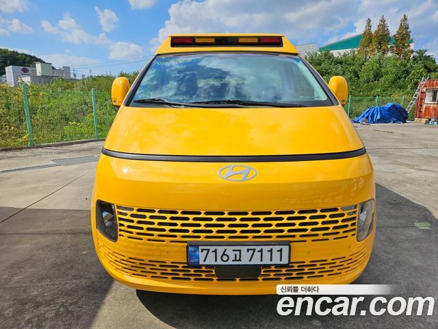 Hyundai Staria L3.5  Kinder Safety Car 15-Seater 2025 — фото 2