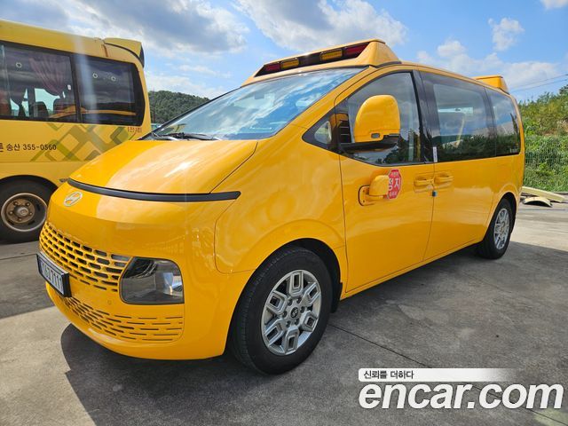 Hyundai Staria L3.5  Kinder Safety Car 15-Seater 2025 — фото 3