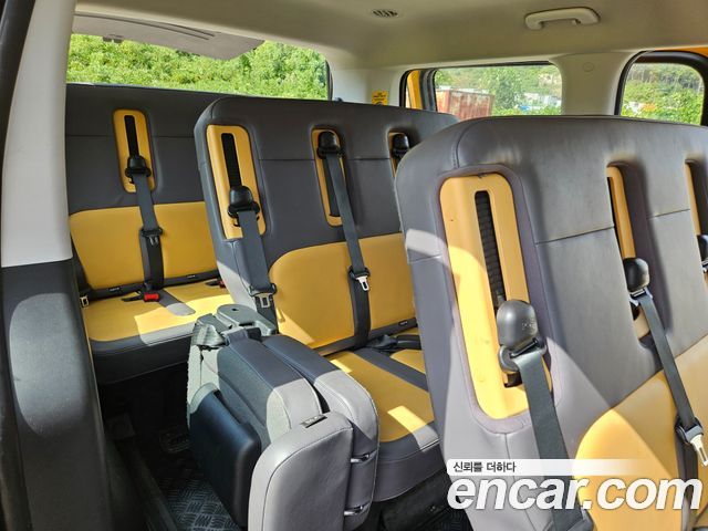 Hyundai Staria L3.5  Kinder Safety Car 15-Seater 2025 — фото 10