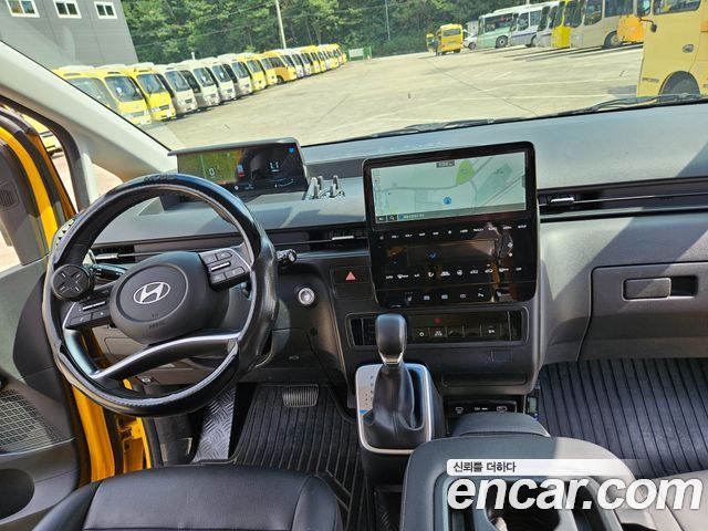 Hyundai Staria L3.5  Kinder Safety Car 15-Seater 2025 — фото 20