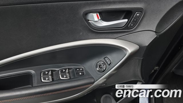 Hyundai Maxcruise Diesel(e-VGT) 2.2 4WD Exclusive Special 2015 — фото 11