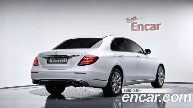 Mercedes-Benz E-Class (W213) E300 Exclusive 2018 — фото 2
