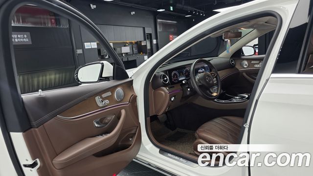 Mercedes-Benz E-Class (W213) E300 Exclusive 2018 — фото 10