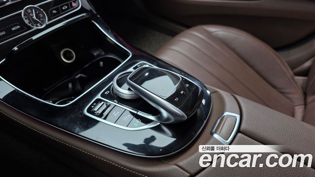 Mercedes-Benz E-Class (W213) E300 Exclusive 2018 — фото 19