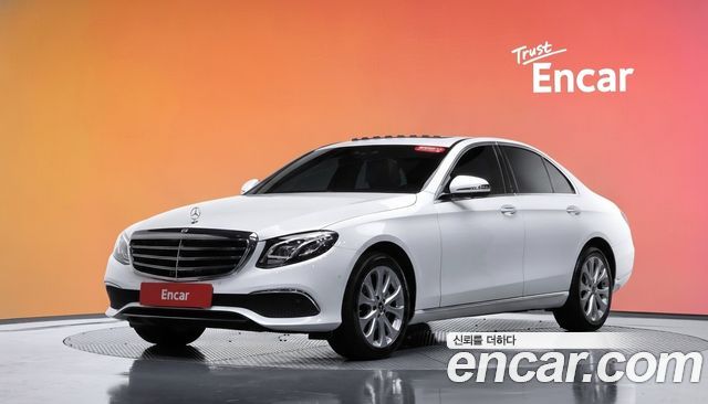 Mercedes-Benz E-Class (W213) E300 Exclusive 2018 — фото 1