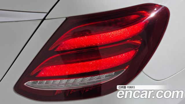Mercedes-Benz E-Class (W213) E300 Exclusive 2018 — фото 23