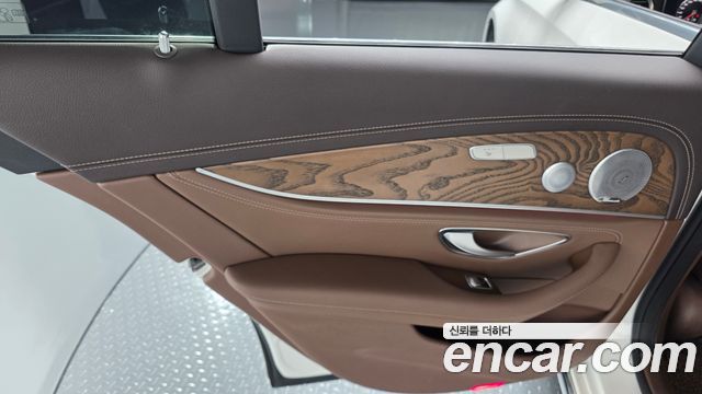 Mercedes-Benz E-Class (W213) E300 Exclusive 2018 — фото 25