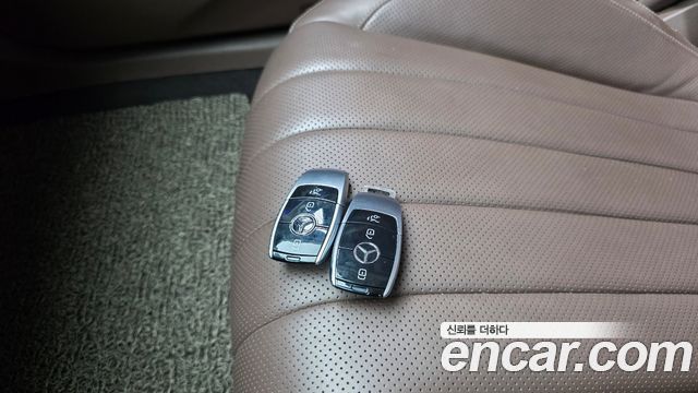 Mercedes-Benz E-Class (W213) E300 Exclusive 2018 — фото 30