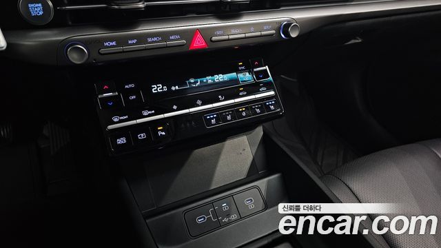 Hyundai Grandeur (GN7) 3.5 LPG 2WD (Taxi) Deluxe 2023 — фото 17