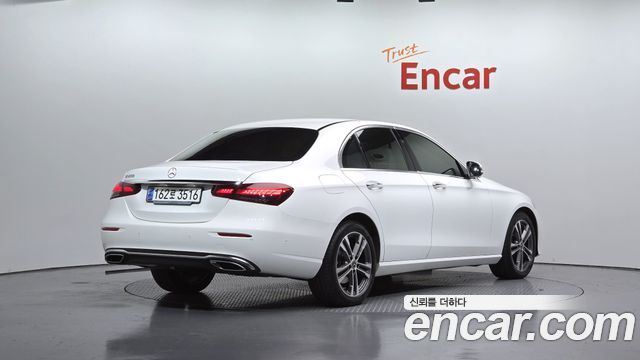 Mercedes-Benz E-Class (W213) E250 Avantgarde 2023 — фото 2
