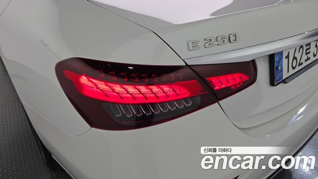 Mercedes-Benz E-Class (W213) E250 Avantgarde 2023 — фото 23