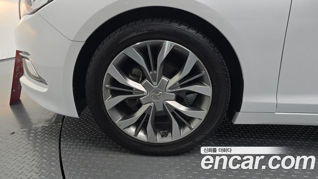 Hyundai Sonata (LF) 2.0 Smart 2015 — фото 5