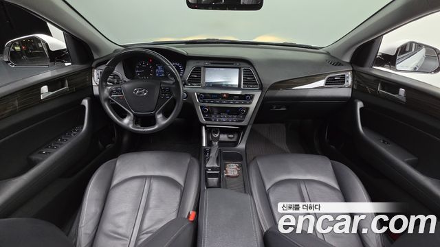 Hyundai Sonata (LF) 2.0 Smart 2015 — фото 7