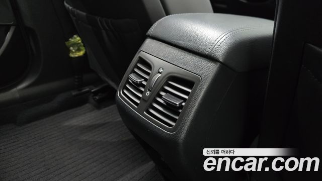Hyundai Sonata (LF) 2.0 Smart 2015 — фото 30