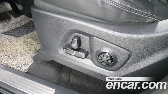 KG Mobility (SsangYong) Rexton Sports Diesel 2.2 4WD Prestige Special 2021 — фото 31