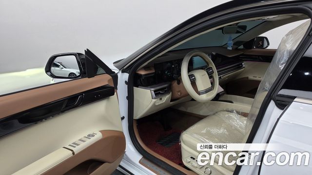 Hyundai Grandeur (GN7) 2,5 Gasoline 2WD Calligraphy 2023 — фото 10