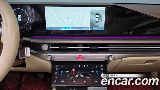 Hyundai Grandeur (GN7) 2,5 Gasoline 2WD Calligraphy 2023 — фото 16