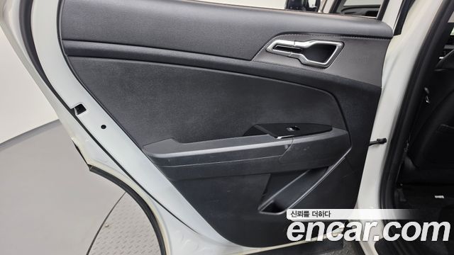 Kia Sportage (V) Gasoline 1.6 Turbo 2WD Prestige 2022 — фото 25