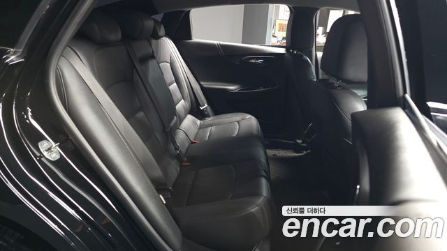 Chevrolet Malibu 2.0 Turbo Perfect Black 2019 — фото 12