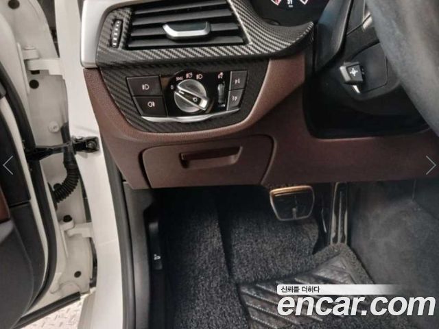 BMW 5 Series (G30) 530i M Sport Package Plus 2019 — фото 16