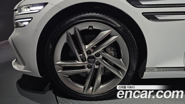 Genesis G80 (RG3) Gasoline 2.5 Turbo AWD 2025 — фото 5