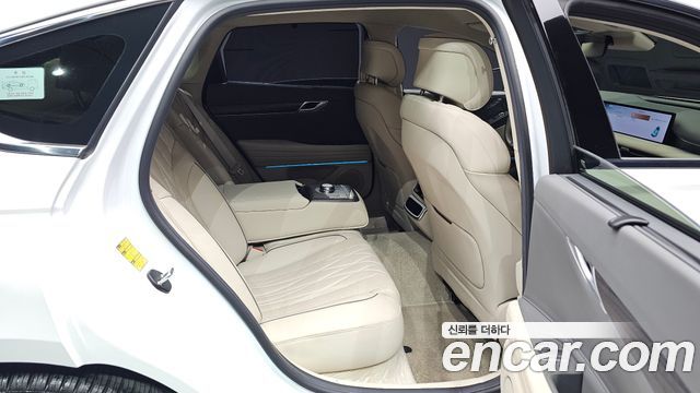 Genesis G80 (RG3) Gasoline 2.5 Turbo AWD 2025 — фото 11