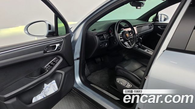 Porsche Macan 2.0 95B 2019 — фото 10