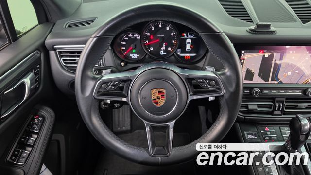 Porsche Macan 2.0 95B 2019 — фото 12
