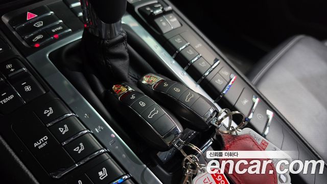 Porsche Macan 2.0 95B 2019 — фото 17