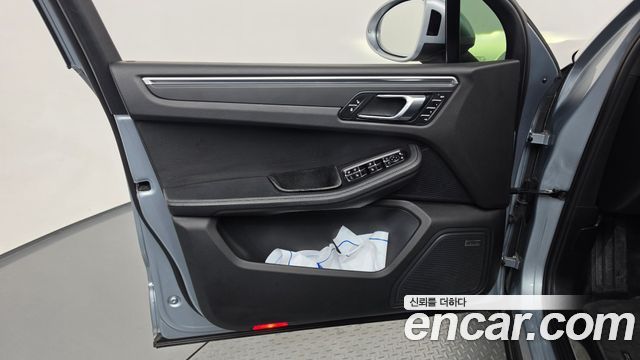 Porsche Macan 2.0 95B 2019 — фото 24