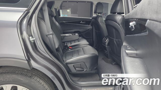 Kia Sorento Gasoline 2.0 Turbo 2WD Master Special 2020 — фото 12