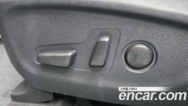 Kia Sorento Gasoline 2.0 Turbo 2WD Master Special 2020 — фото 33