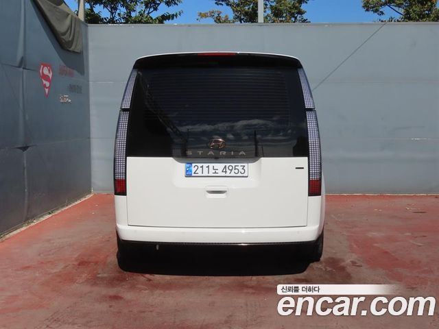 Hyundai Staria Lounge 9-Seater Inspiration 2022 — фото 4