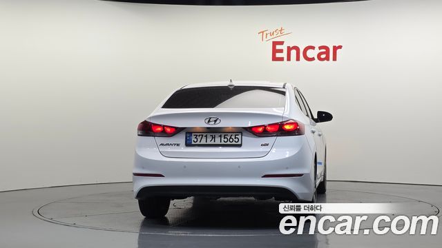 Hyundai Avante (AD) 1.6 GDI Value Plus 2017 — фото 4