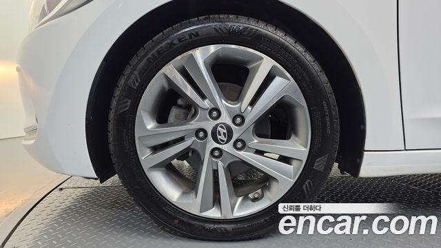 Hyundai Avante (AD) 1.6 GDI Value Plus 2017 — фото 5